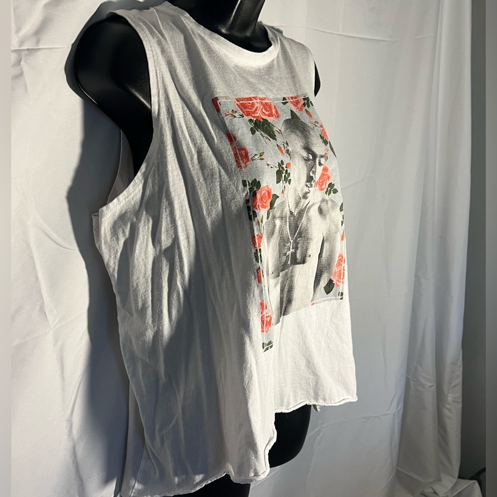 2Pac | Muscle Tank With Roses - Picture 2 of 6
